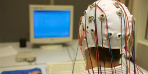 孩子抽动症一直反复眨眼耸鼻张嘴,孩子眨眼耸肩属于抽动症哪种程度