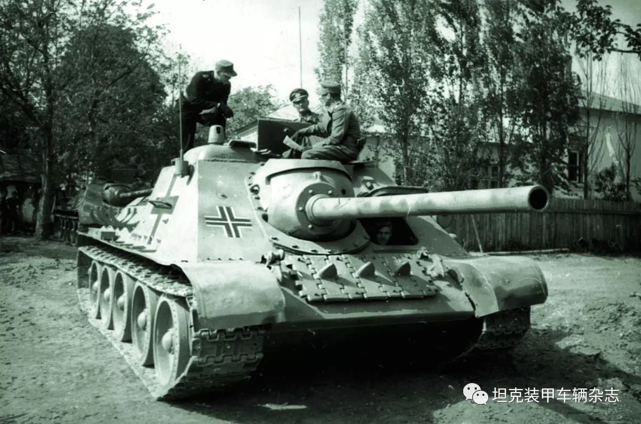 su100坦克歼击车真实射击,su100m1歼击车