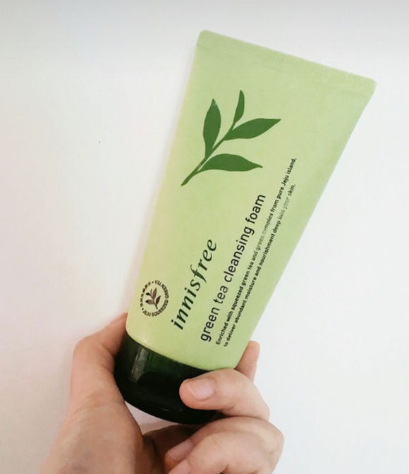 给大家推荐几款我经常用的护肤品,学生党超好用的护肤品一整套推荐