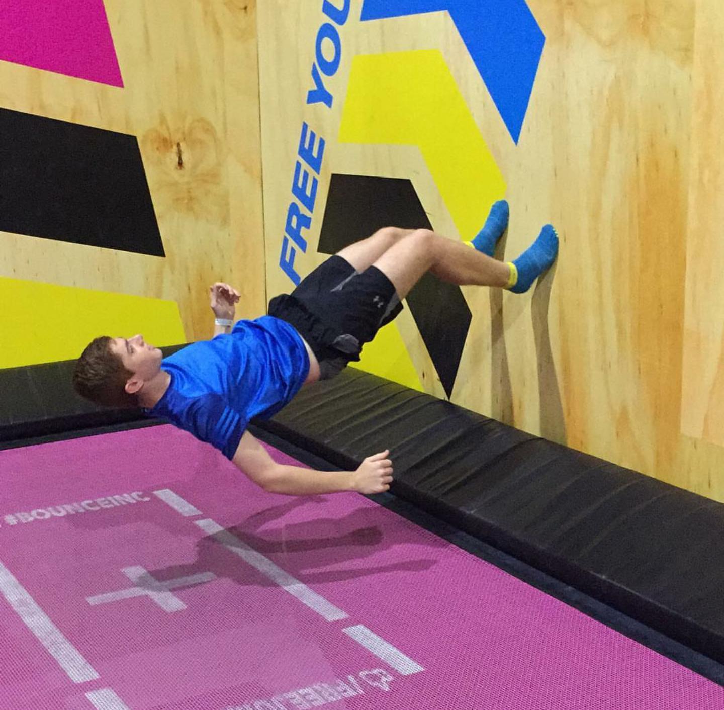 教你6分钟练出六块腹肌,如何1秒钟就能拥有12块腹肌