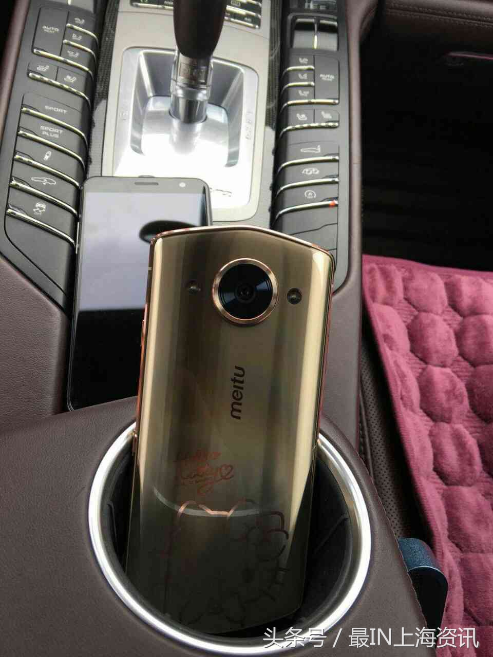 美图m8s哆啦a梦版怎么样,美图m8和m8s外观对比图