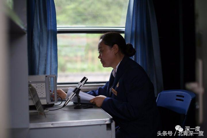 全中国最便宜的火车：票价2元起22年未涨，山羊和鸡群都能上车