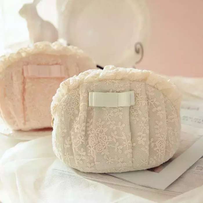 扬州妹纸们像你这种青春美少女，不光是化妆品，连收纳包也要漂亮