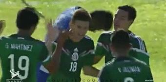 那些年我们看过的球,足球奇葩庆祝动作