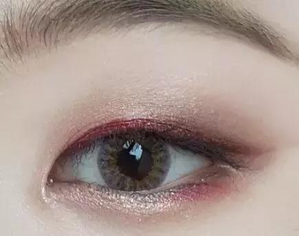 单眼皮厚眼皮推荐的眼影,适合单眼皮的大牌眼影