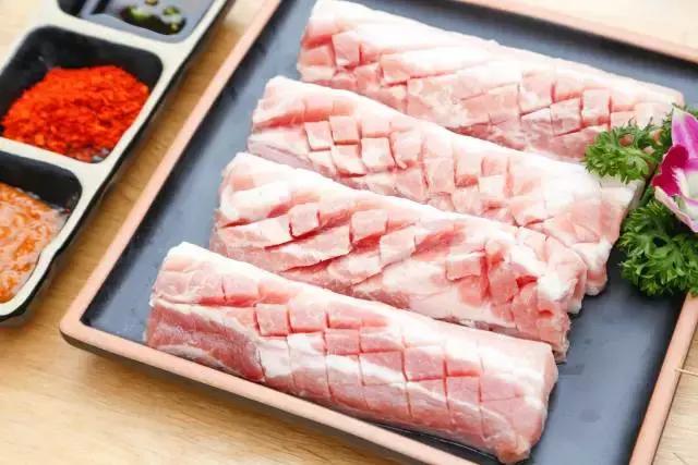 走一波,终于等到这家月销60W的人气烤肉店从市中心开到城南了!