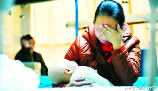 宝宝出生10天后，出了很多眼屎眼泪，医生：这与剖腹产大有关系