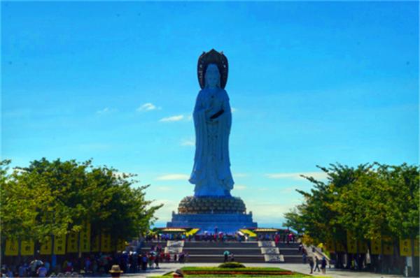 三亚看海美食攻略最值得去的地方,去三亚看海必打卡