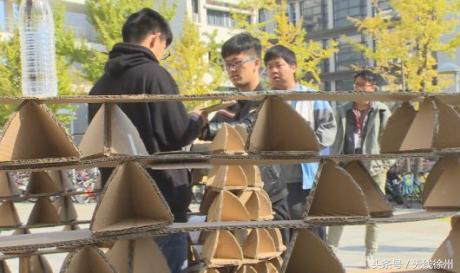 废旧纸箱创意大学生手工,创意纸箱小屋