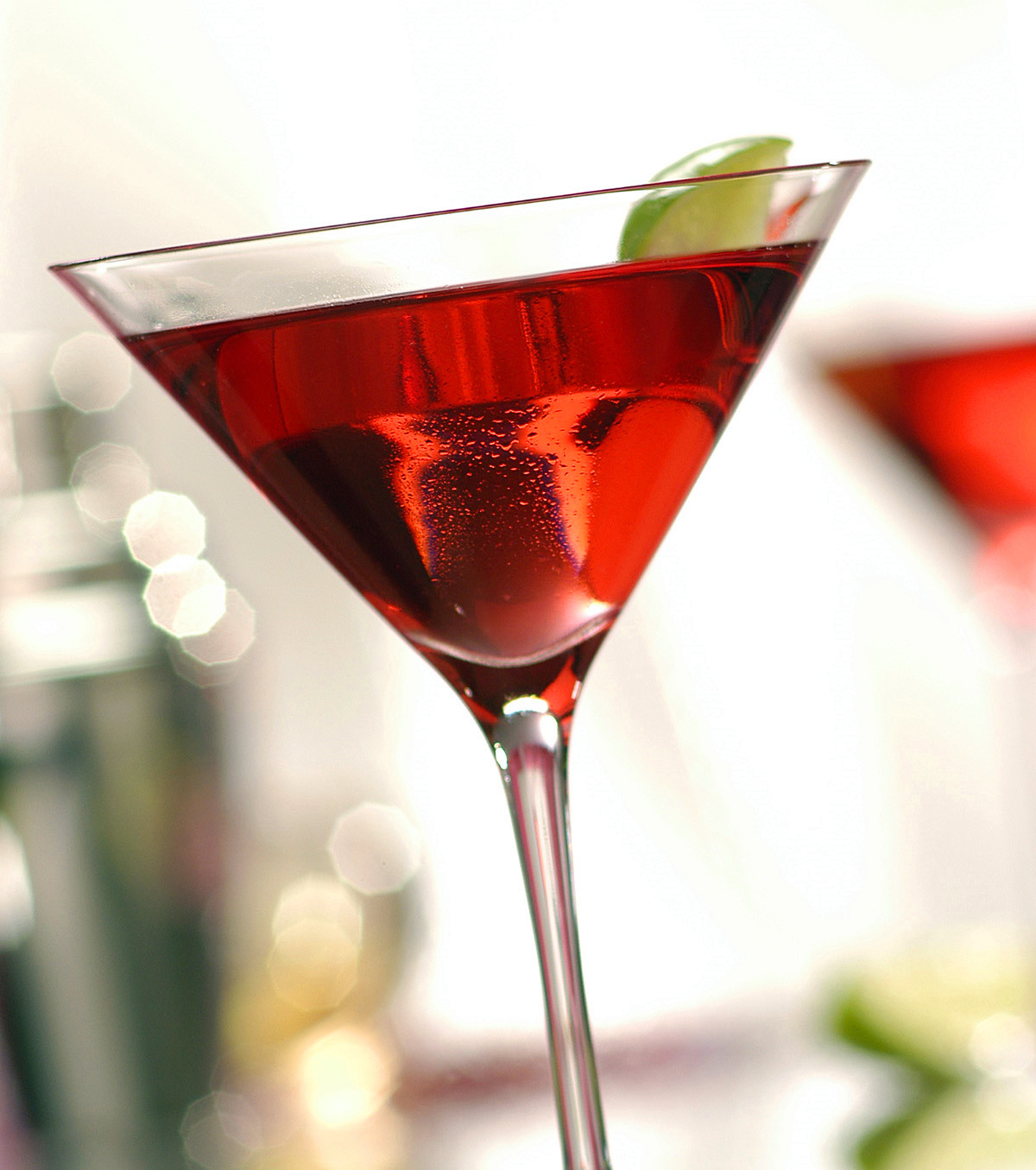 常见鸡尾酒的配制以伏特加为基酒,100款经典伏特加鸡尾酒配方