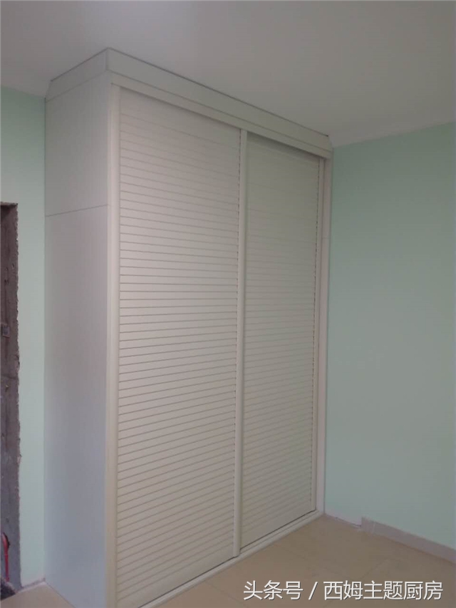 新款衣柜移门下轨,全屋定制衣柜推拉门避坑指南