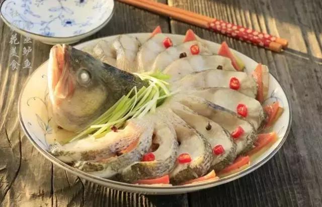 炖鱼汤尝起来醋多该怎么办,炖鱼汤咸了怎么补救