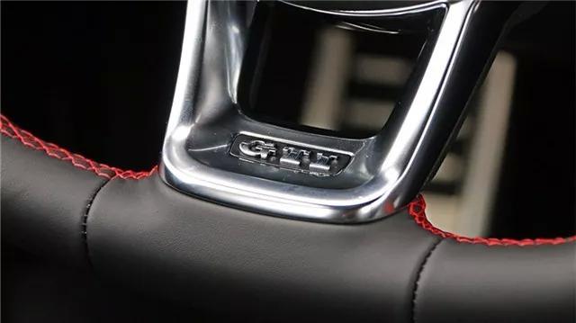 在陪你疯狂陪你老的日子里，怎么可以没有一台高尔夫？