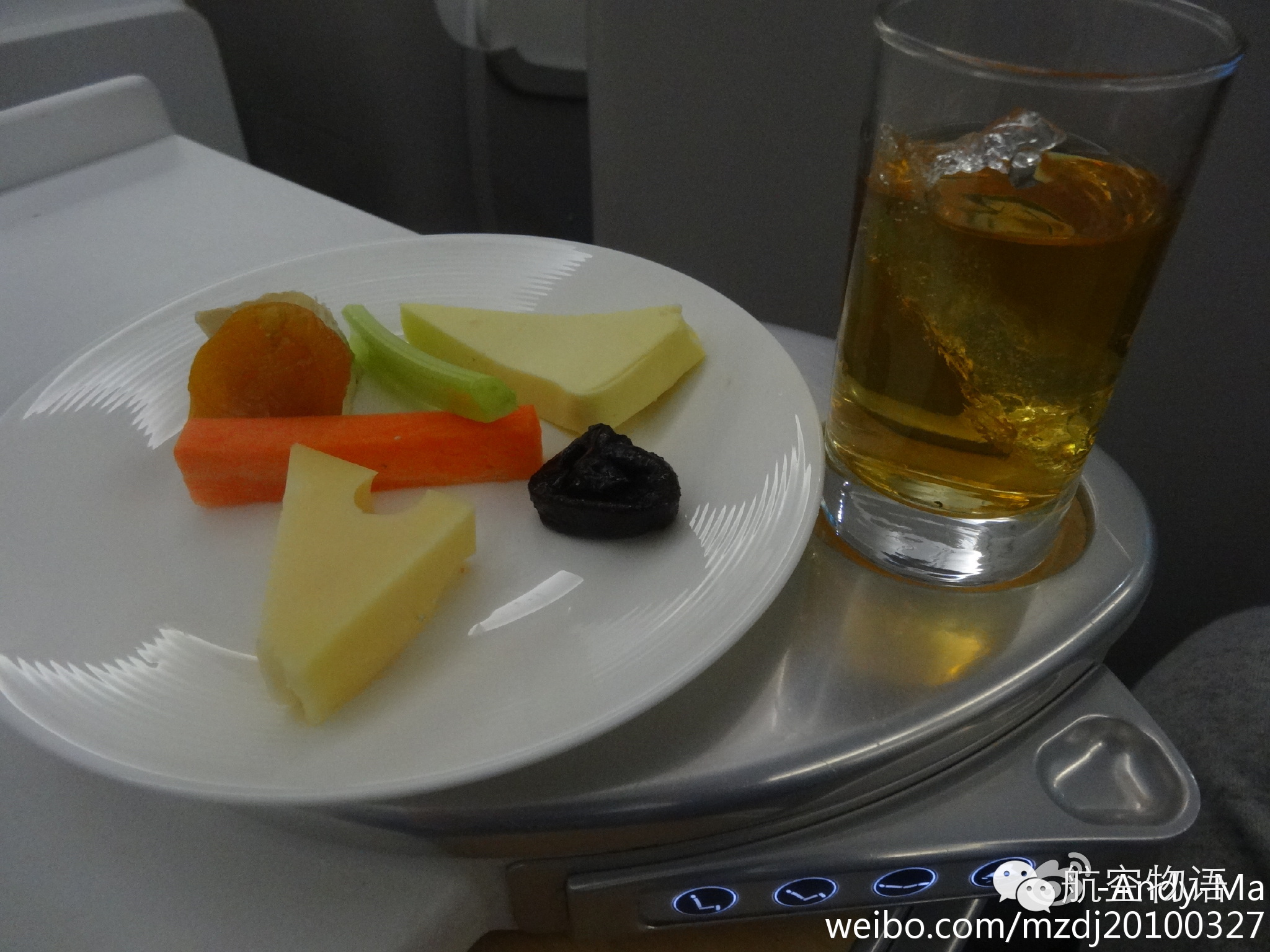 南航国际头等舱体验,南航越太平洋延程飞行