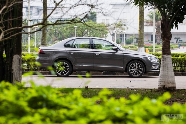 15年大众宝来值得入手吗,大众15年宝来手动挡能买吗