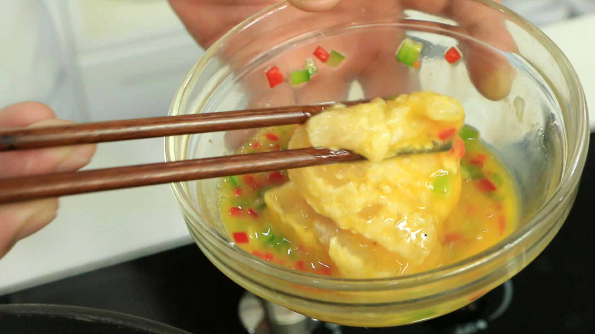 香煎鱼排饭店做法,香煎小鱼鱼排