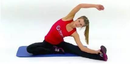 最简单拉伸小腿动作,11岁女孩拉伸小腿大腿的正确方法