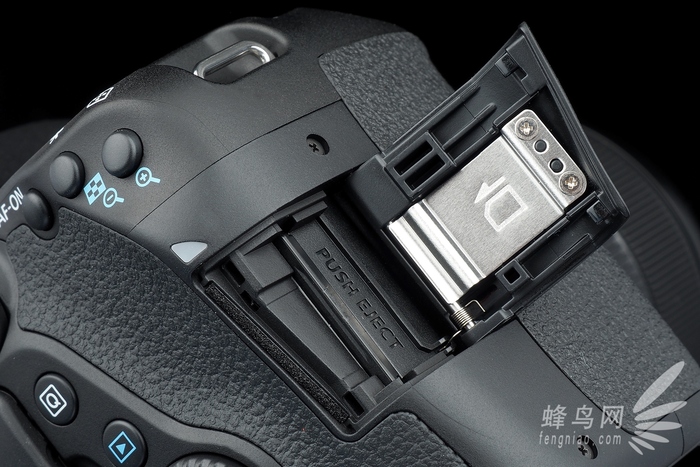 佳能2420万像素的相机有哪些,240702.8镜头佳能