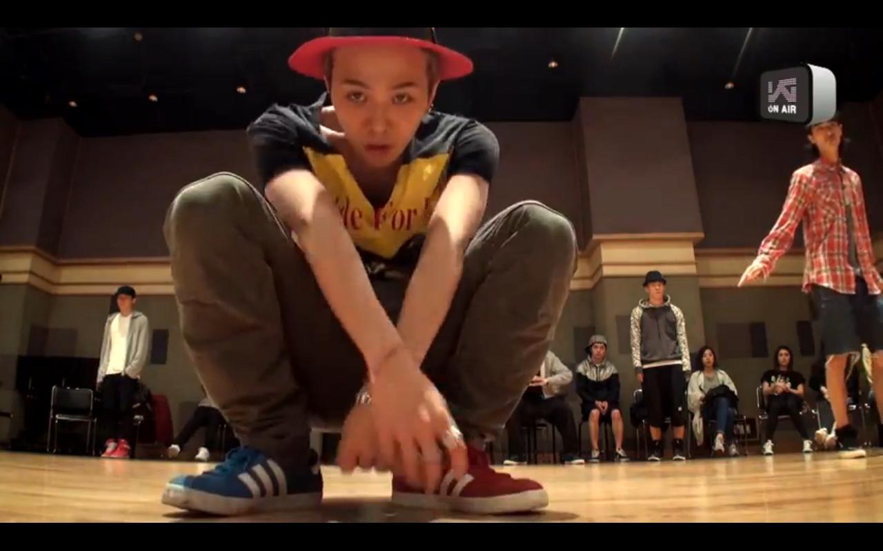 权志龙鞋子小雏菊3.0混色,权志龙鞋子直播完整视频