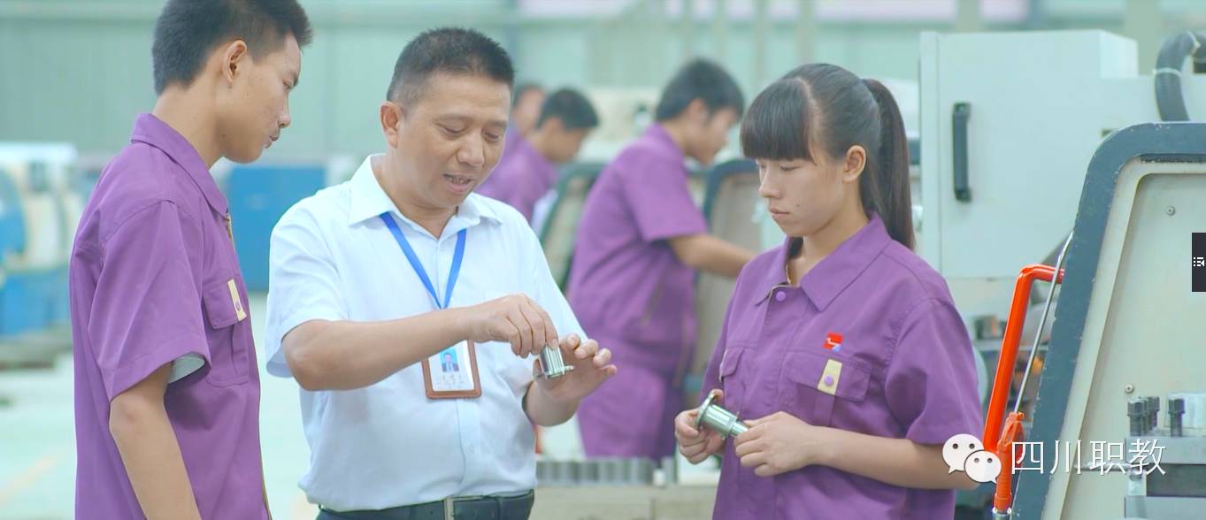 StartYourBusiness|四川希望汽车职业学院发“技能红包”为大学生创新创业助力加油