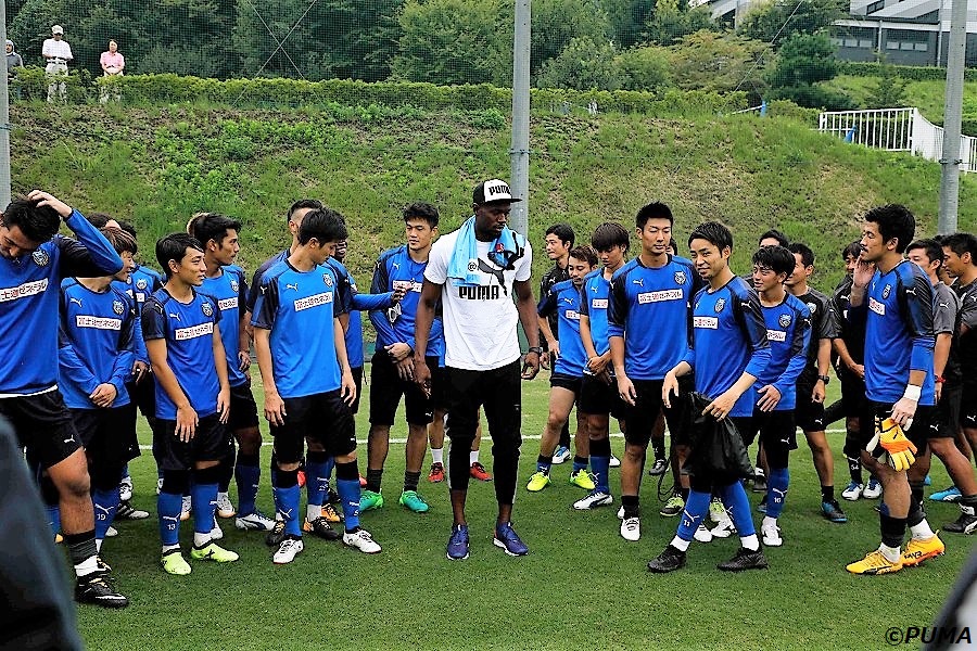 博尔特跨界玩足球加盟多特蒙德？别想多了，赞助商在下一盘大棋