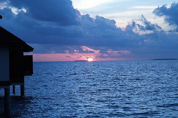 马尔代夫鲁滨逊岛美景,海岛旅游胜地马尔代夫岛