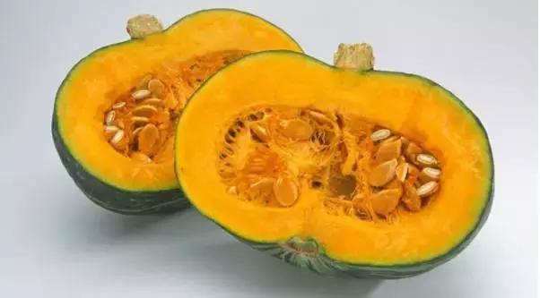 救国家于危难救民族于存亡的人,救人民于水火助人民于危难