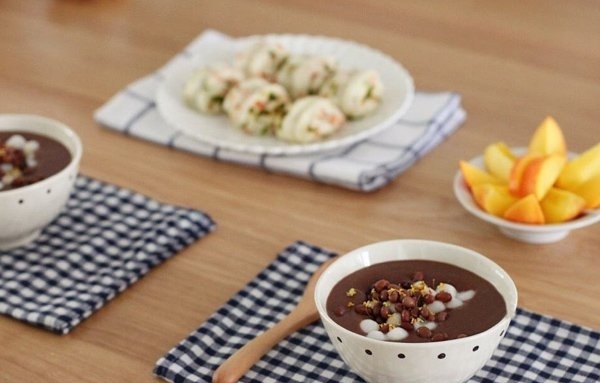 经期吃什么有助于丰胸,月经期间怎样保养胸部