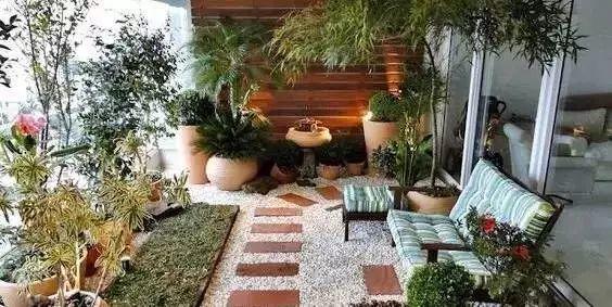 如何把小户型阳台改造成小花园,如何把露天阳台设计成花园