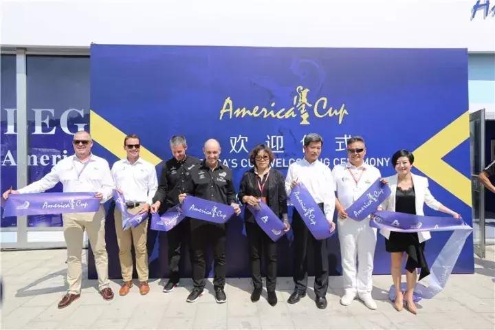 世界冠军奖杯亮相,2016年百年美洲杯颁奖仪式