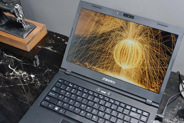 举重若轻：清华同方夜鹰商务本锋锐X30-M体验谈