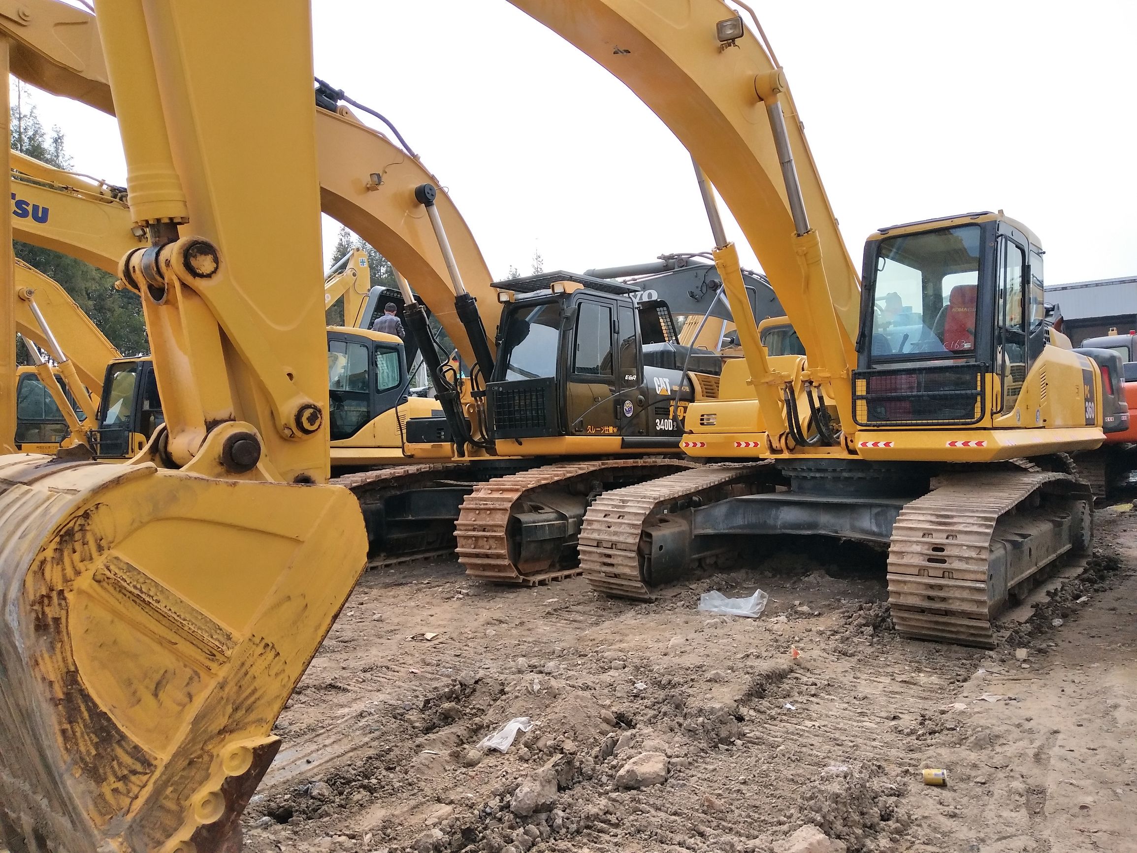 最便宜的小松360需要多少钱,10年小松360和12年小松360区别