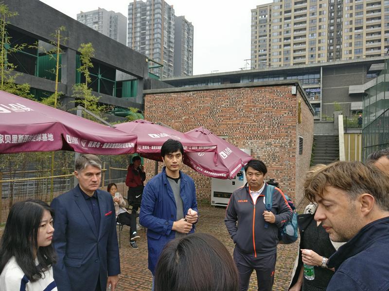 皇贝对巴伦西亚,克罗地亚球队莫德里奇回国庆祝