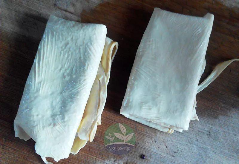 百变素食｜满屋的鲜香，秋天吃这道菜正当时！来一道红焖腐皮吧