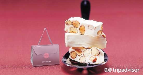 今天，全球15家颜值爆表的店，准备了一份甜甜的伴手礼给你！