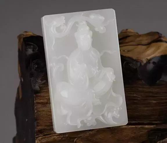 介绍各种和田玉雕件寓意的视频,和田玉雕刻有哪些知识讲究