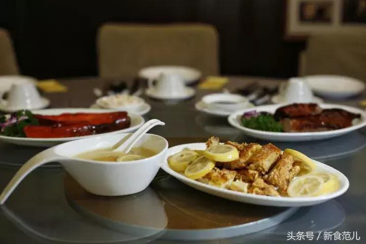 恭喜米其林香港，终于集齐“粥粉面饭”四大金刚