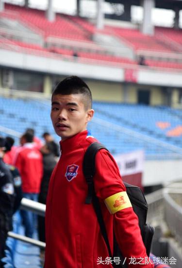 球迷故事：爱的方式千百种，我为力帆做海报