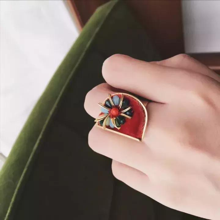 永恒时尚通关秘籍，其实也是双11的省钱技巧：让光芒照耀在日常