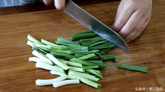 草鱼的家常做法炖鱼放啤酒吗,草鱼和五花肉炖怎么炖好吃