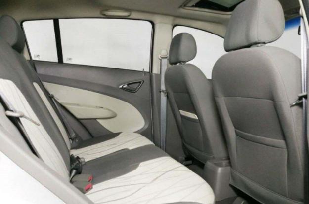 内部空间大、技术先进、油耗还低的这车只要四万？！