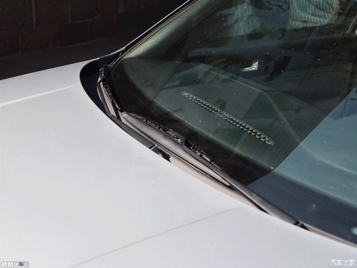 两万块钱能买到几年的高尔夫,两万多块钱买个二手车