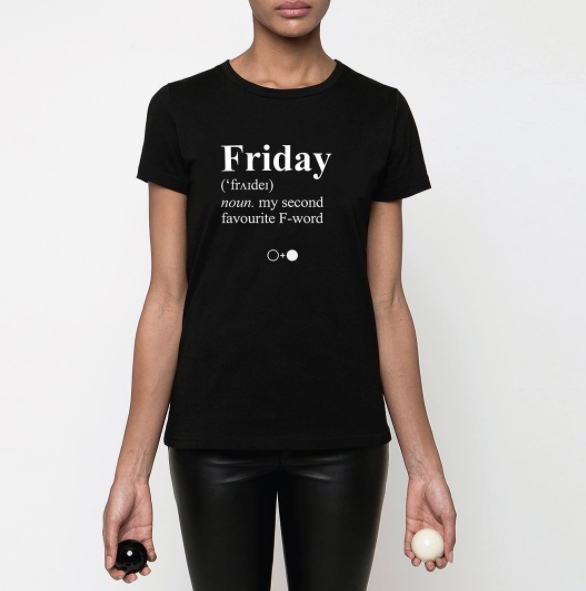 幽默又百搭！IG潮人都爱的ABlackandWhiteStory标语T恤