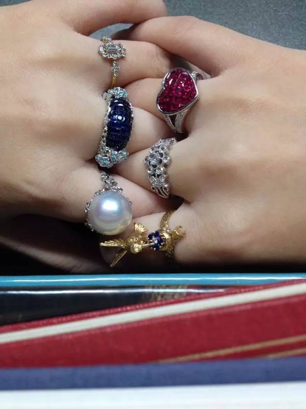 白珍珠漂亮还是灰珍珠漂亮,十大必买珍珠款式经典