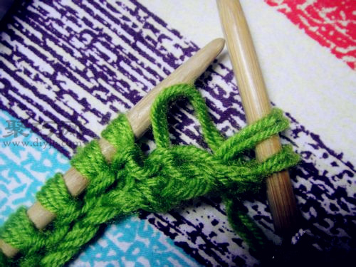 棒针编织简单的围巾新手教程,棒针围巾的编织教程最简单