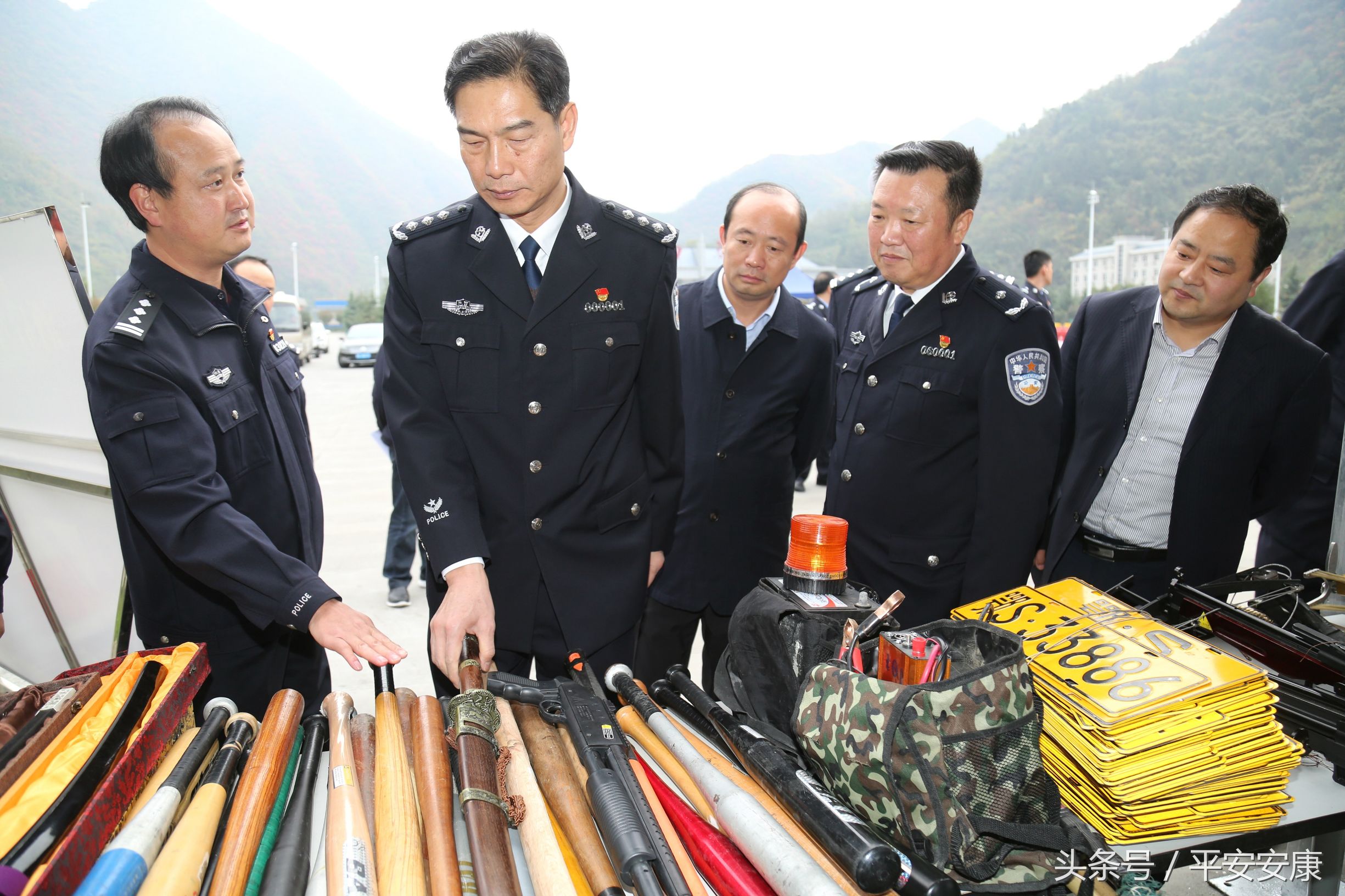 张辉调研全县公安工作,公安部到县公安局调研指导