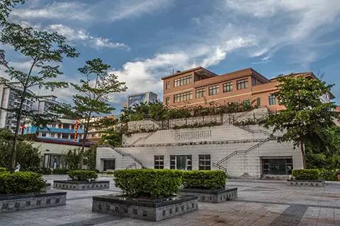 鹏城第一峰梧桐山要不要门票,鹏城第一峰梧桐山顶