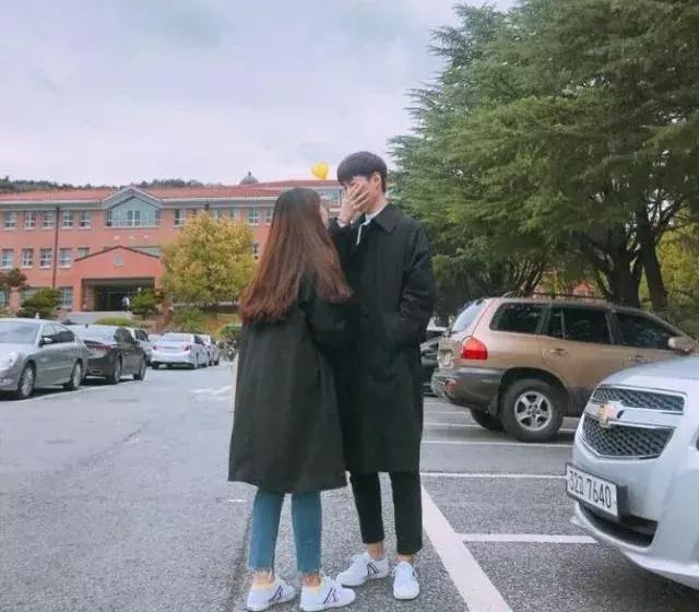 韩国名牌女运动鞋,韩国老虎牌运动鞋