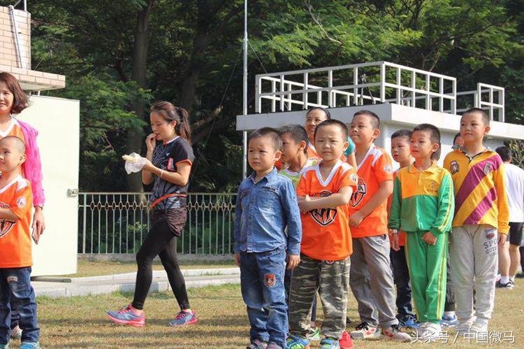 雄鹰少儿足球,早教小小足球运动员