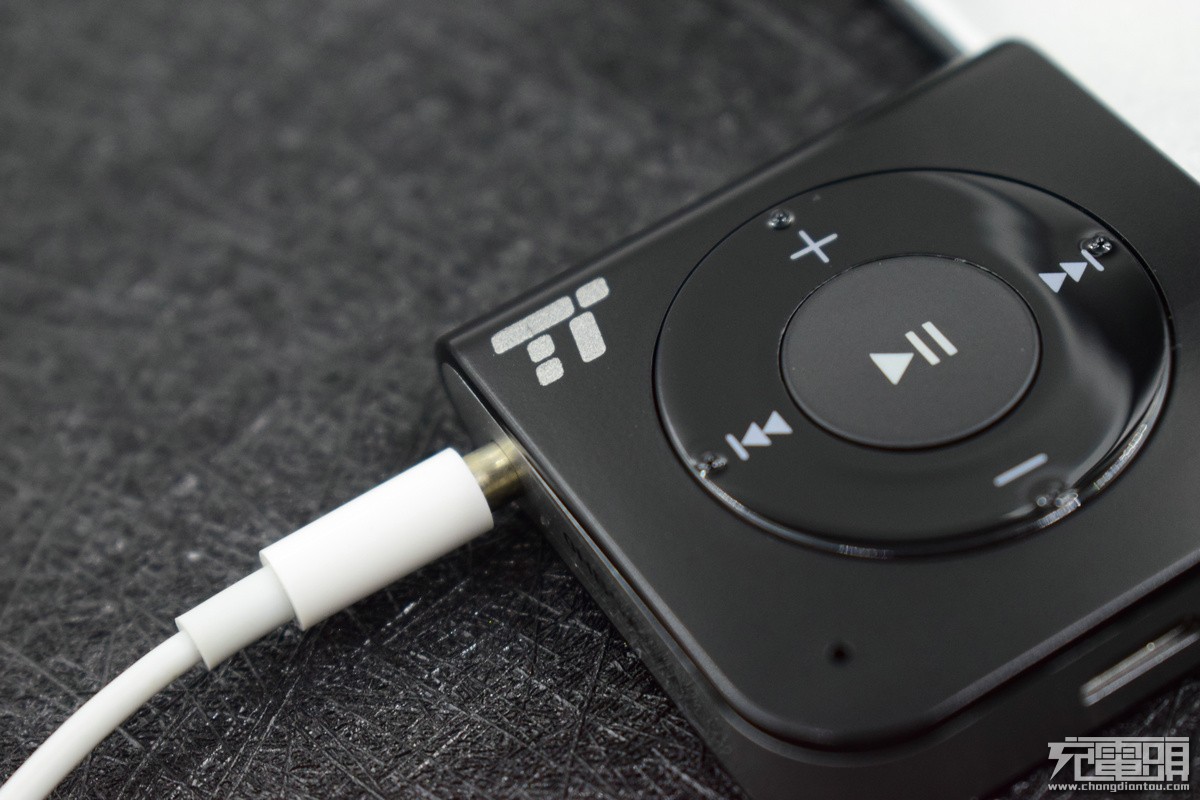 iPhone取消3.5音频接口，有线的重生——VAVA车载蓝牙接收器体验